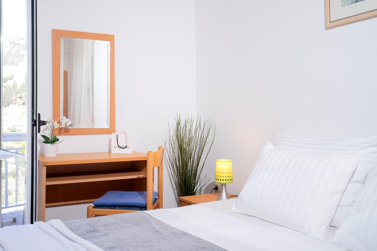 Novak Guesthouse - Zf Hvar Hvar Town Bagian luar foto