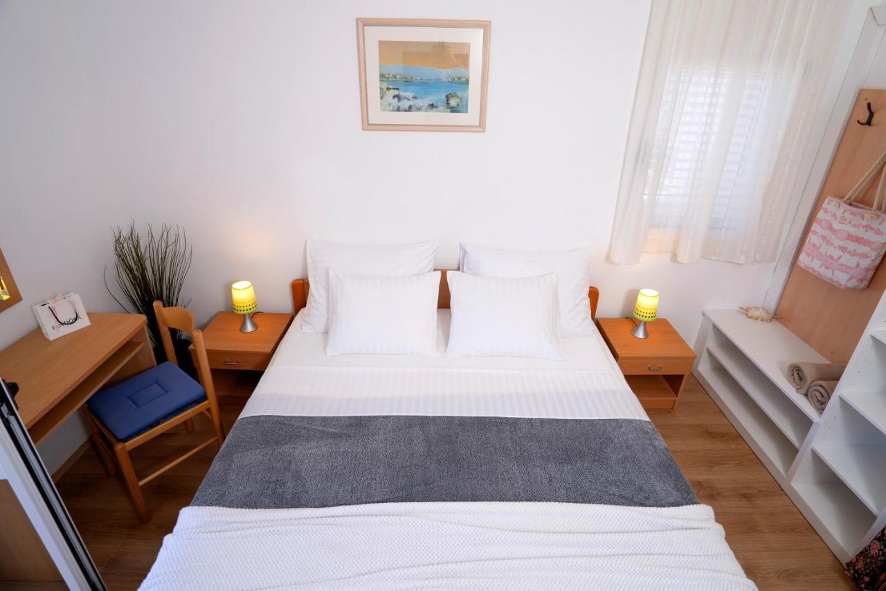 Novak Guesthouse - Zf Hvar Hvar Town Bagian luar foto