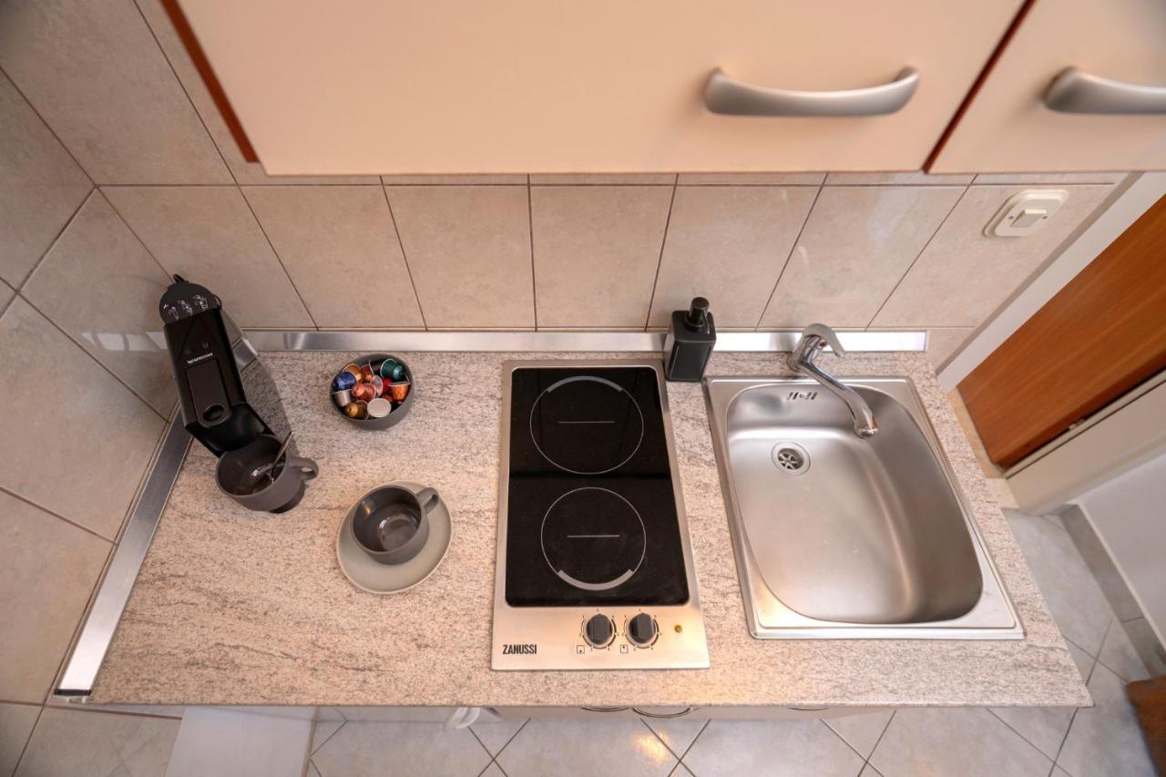 Novak Guesthouse - Zf Hvar Hvar Town Bagian luar foto