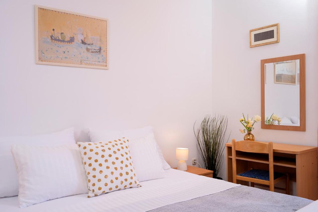 Novak Guesthouse - Zf Hvar Hvar Town Bagian luar foto