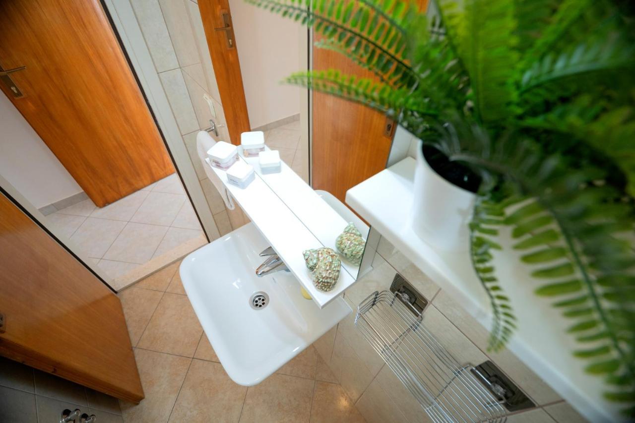 Novak Guesthouse - Zf Hvar Hvar Town Bagian luar foto