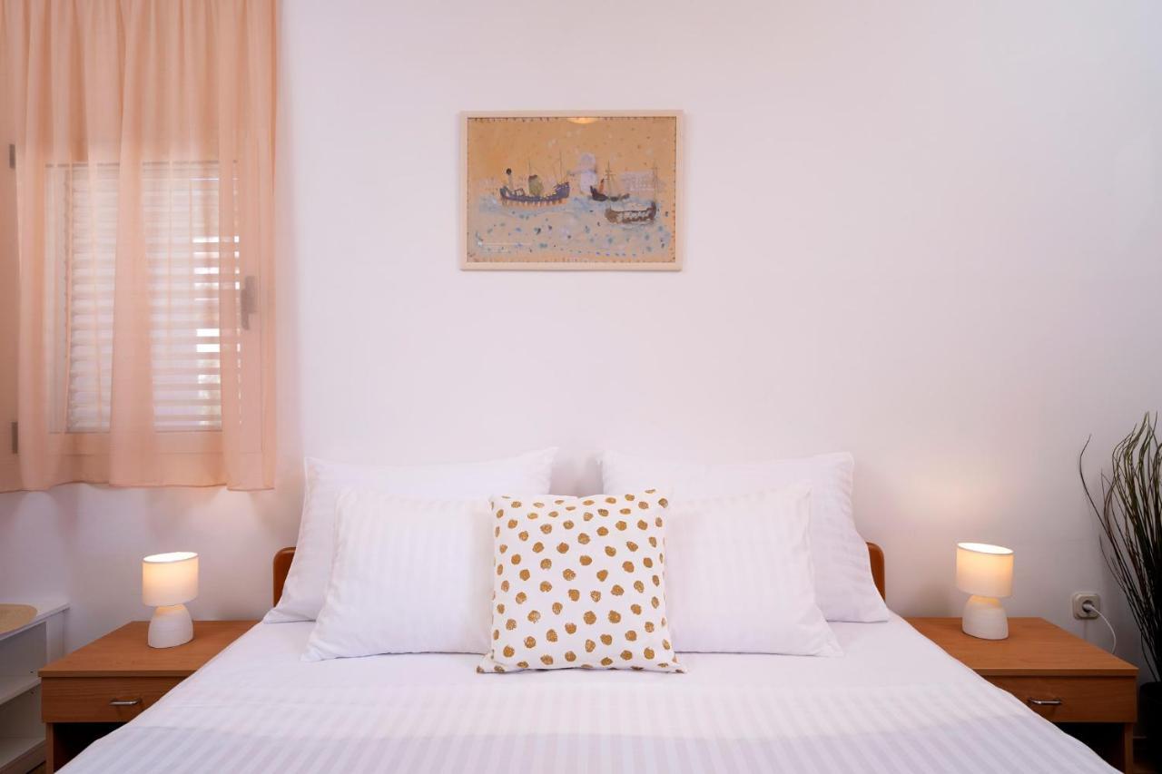 Novak Guesthouse - Zf Hvar Hvar Town Bagian luar foto