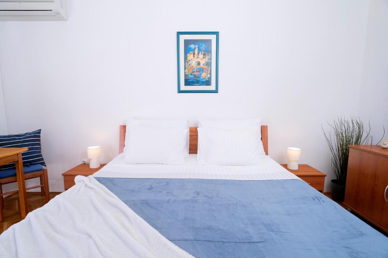 Novak Guesthouse - Zf Hvar Hvar Town Bagian luar foto